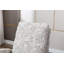 Chaise berçante de salon-1075967612