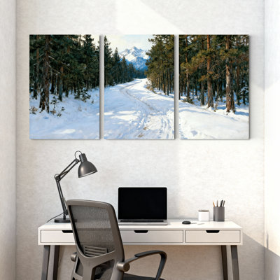 Winter Winter Snowy Path Through Pine Forest Mountains, ensemble de 3 impressions d'art sur toile