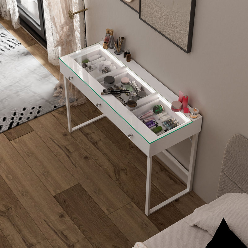 Cyrita Dressing Table with Mirror