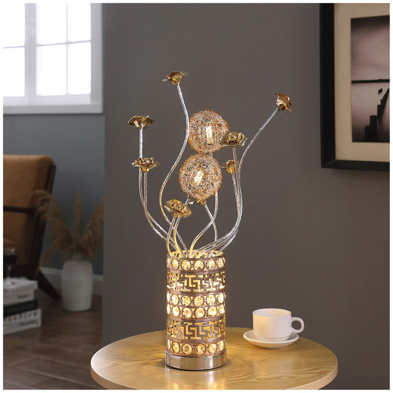 Lampe de table en aluminium à boutons floraux en aluminium et en aluminium