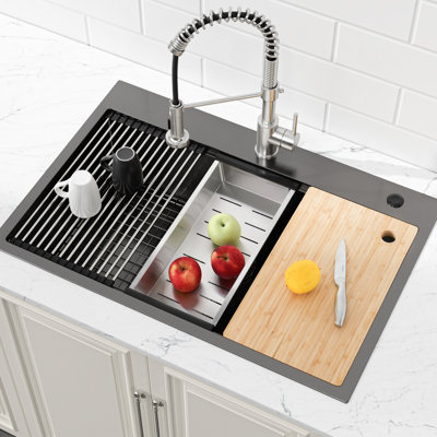 Évier de cuisine fait à la main en acier inoxydable 304 de 33 po x 22 po avec station de travail au fini pratique, teinture de cuisine 33 po x 22 po