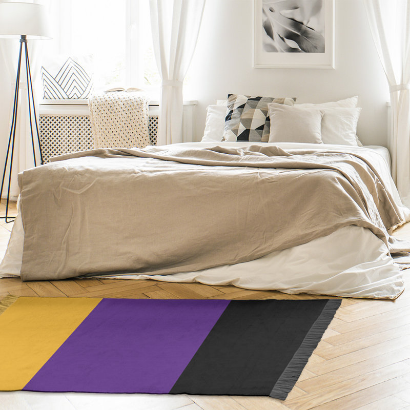 Tapis rayé doré / mauve / noir 4,6 pi x 5,5 pi