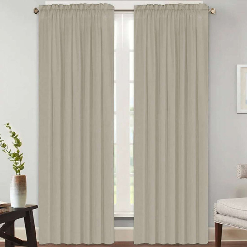 Paire de rideaux semi-transparents en polyester avec passe-tringle Joe , L 52 po x L 96 po, Mur du château