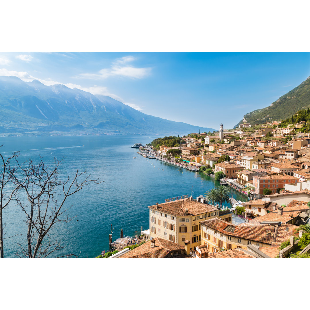 Leinwandbild Panorama von Limone Sul Garda, Gardasee, Italien