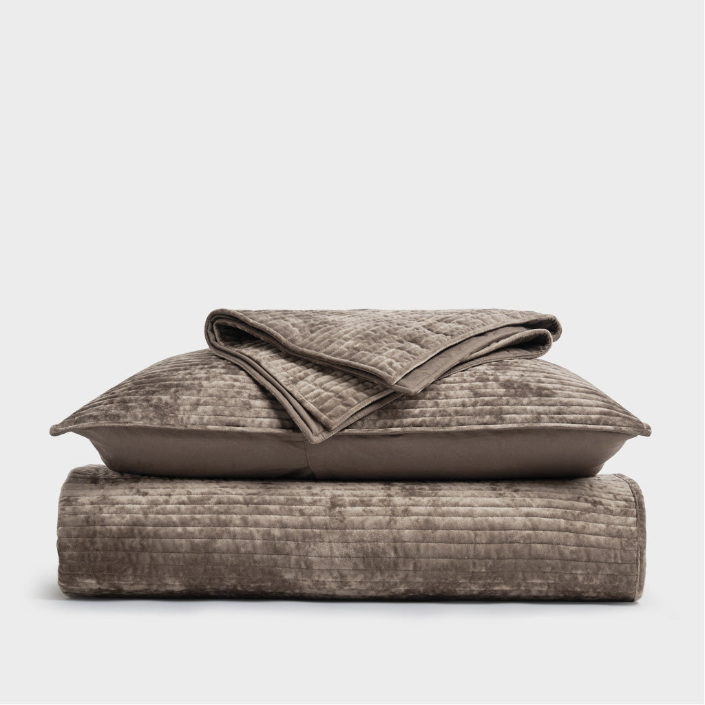 Velvet Quilt Set, Queen, Natural Tan