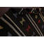 Tapis noir en laine fait à la main Annea