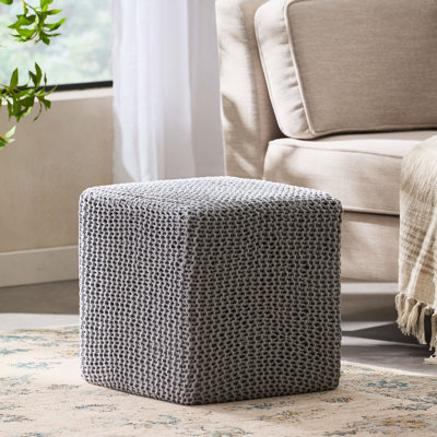 TABOURET EN TRICOT TRICOTÉ