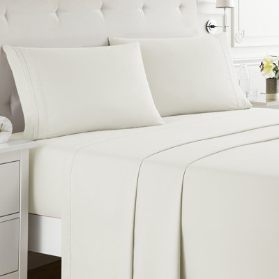 Double Brushed Hotel Luxury Sheet Set with Extra Soft Sheets & Pillowcases
