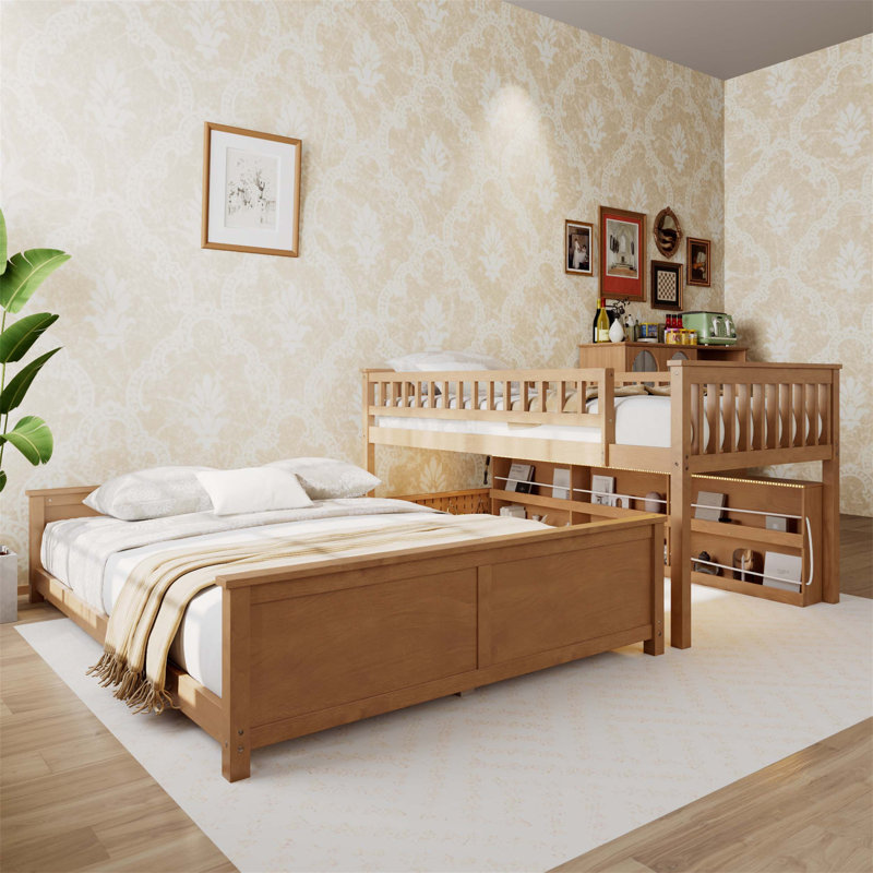 Lit superposé simple au-dessus de grand lit simple avec tablettes intégrées, bande à DEL à changement de couleur et panneau perforé modulaire pour un sommeil intelligent et une organisation personnalisée.
