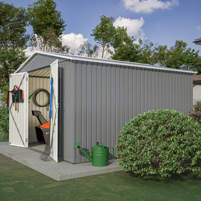 Remise de rangement extérieure grise 10 pi x 10 pi, structure galvanisée, portes verrouillables, ventilation et toit incliné, idéale pour l'acier de patio, idéale
