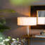 Lampe de table 16 po x 16 po x 24 po or et blanc avec cylindre en verre et base piédestal (assemblage de l'abat-jour requis)
