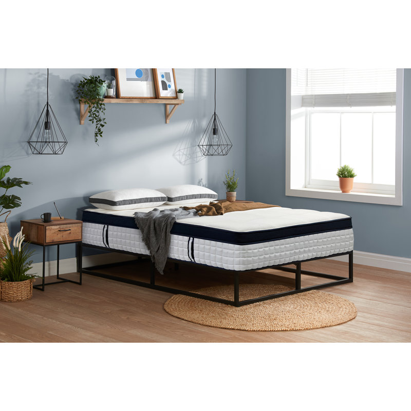 Celest 2000 Pocket Sprung Mattress, Double (4'6)