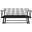 Chaise noire avec dossier fuselé et structure robuste-696173163
