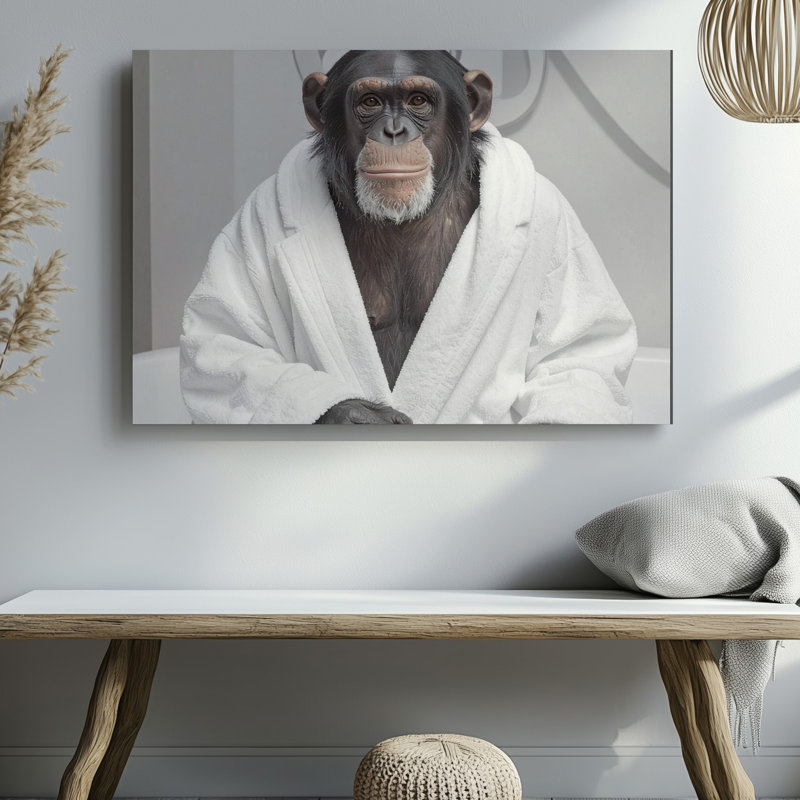 Toile, art mural Un chimpanzé portant un peignoir blanc moelleux assis dans une pose décontractée Le chimpanzé a une qualité supérieure prête à être accrochée