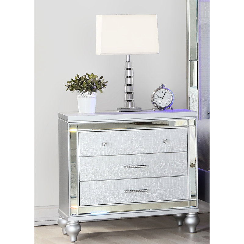 Table de chevet Glamourous 3 en argent - Solution de rangement moderne pour chambre à coucher