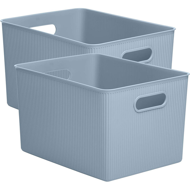 Cube en plastique, Brun