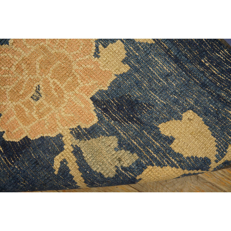 Hand Knotted Wool Floral Area Rug