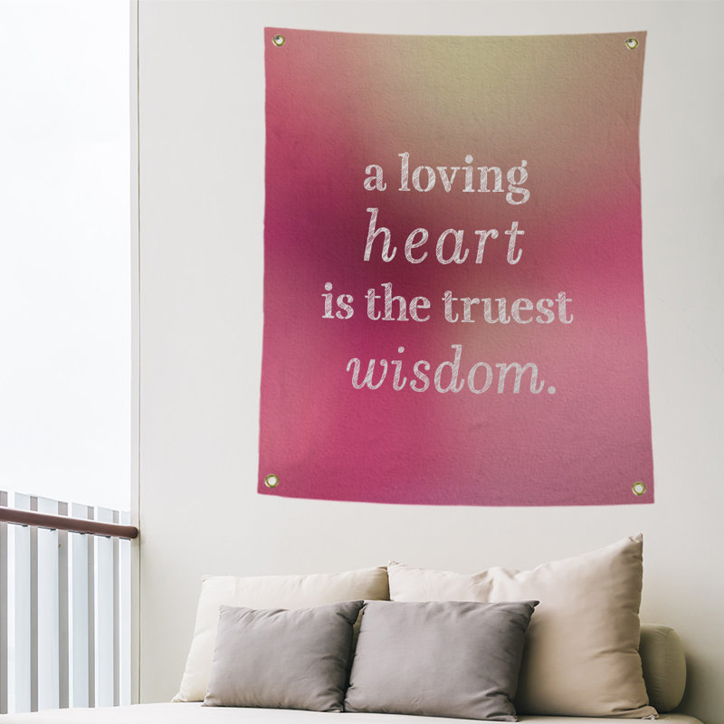 Tapisserie en polyester pour l’amour et le témoignage de la sagesse, H 80 po x l 59 po, Lueur rose