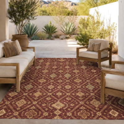 Lamanna Washable Floral Indoor / Outdoor Rug