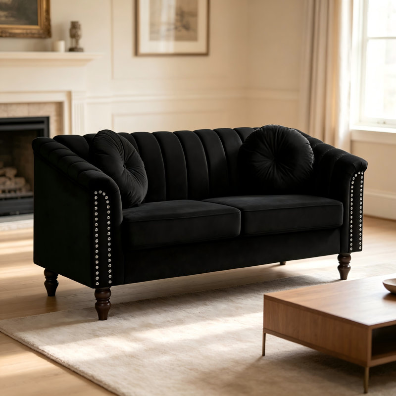 Canapé deux places en velours de 152 cm de large avec accoudoirs arrondis, capitonné et orné de clous décoratifs., Black