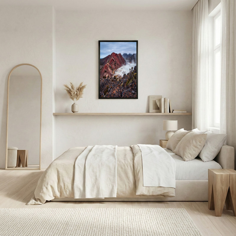«Red Volcanic Hills and Steam Rising Over Pale Blue Lake», art mural sur toile, H 36 po x l 48 po