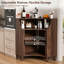 Armoire d'appoint cannelée de coin avec portes coulissantes et tablette de rangement