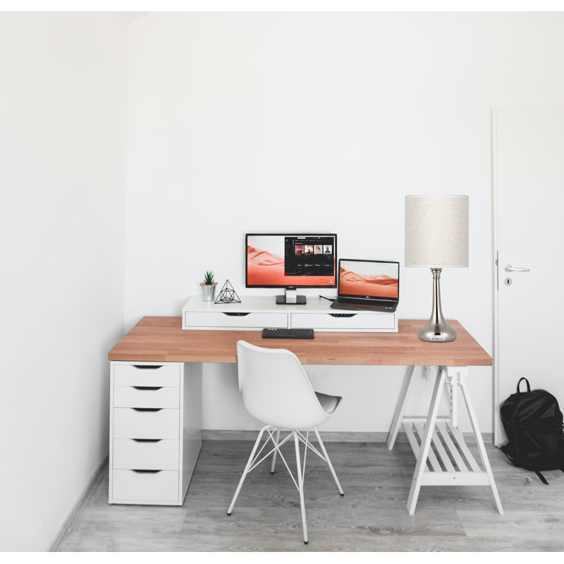 Petite lampe de table de chevet moderne Siraya avec abat-jour argenté