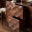 Buffet en bois massif au design créatif-129991051