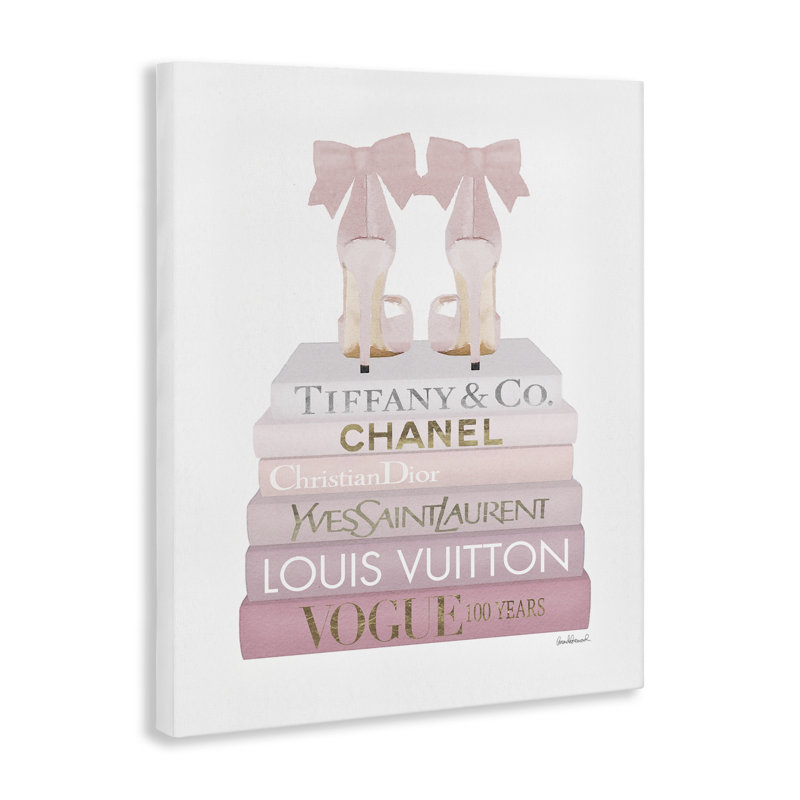 «Chic Chic Bow Shoes Glam Fashion Bookstack XXL», art mural sur toile tendue par Amanda Greenwood, H 40 po x l 30 po