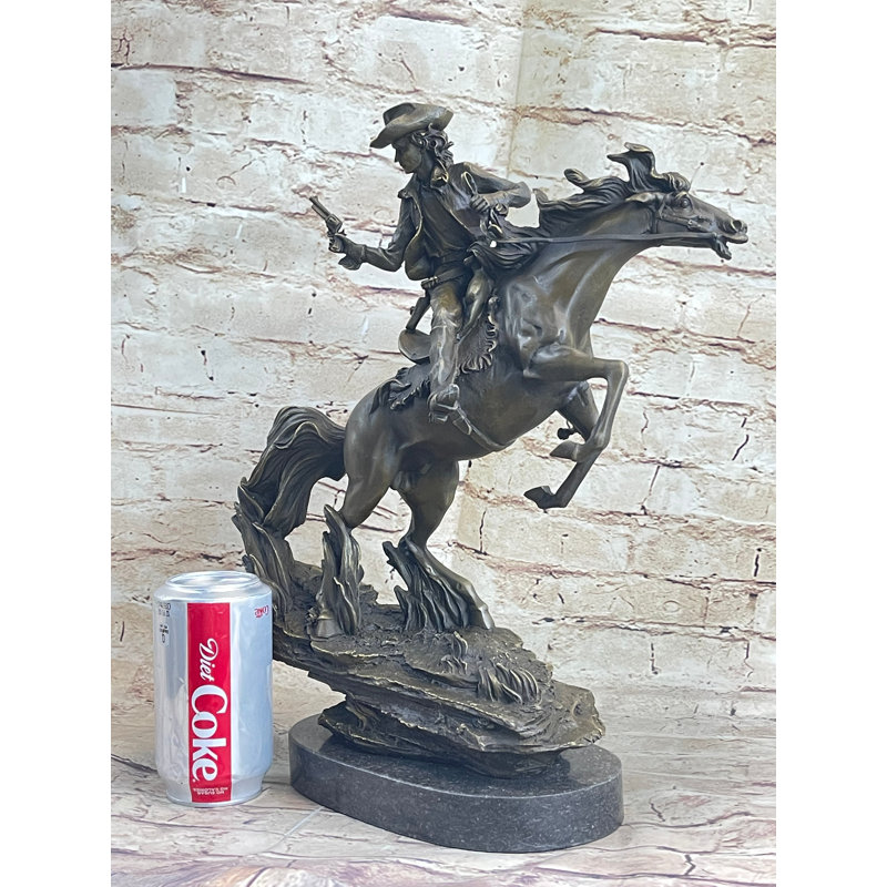 Figurines et sculptures