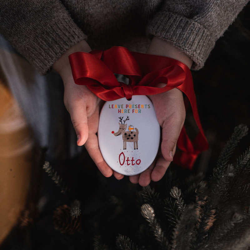 8cm Ceramic Holiday Shaped Ornament, Yes