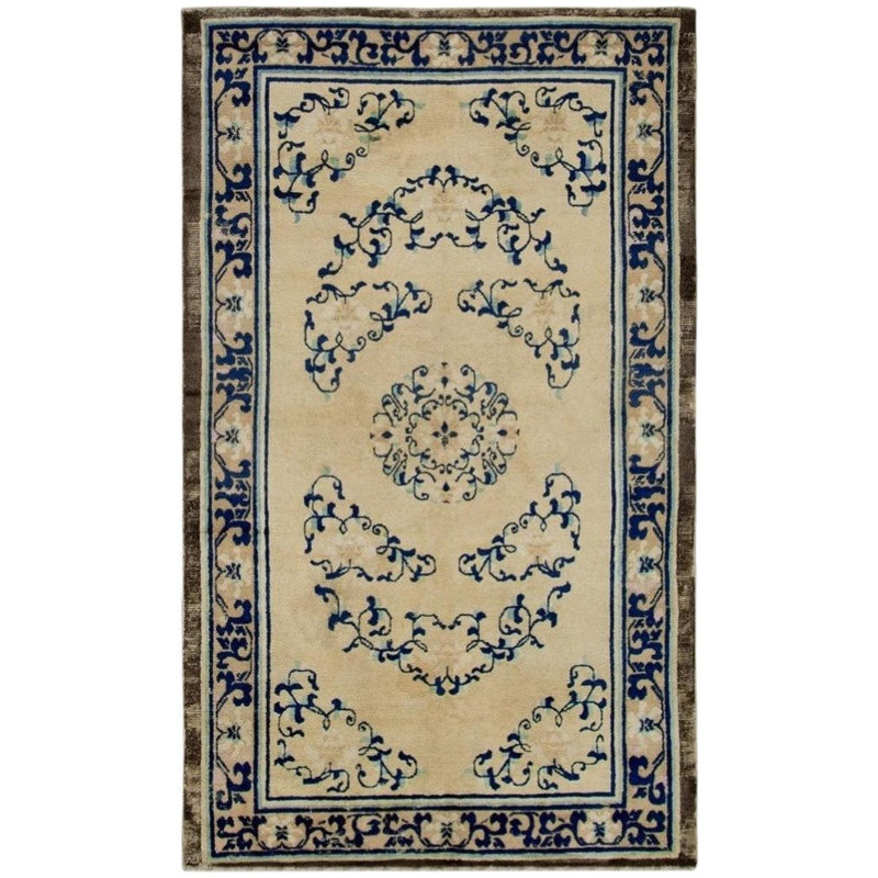 Tapis ancien chinois Ningxia à médaillon beige à champ, style Qing, années 1700, 160 x 260 cm