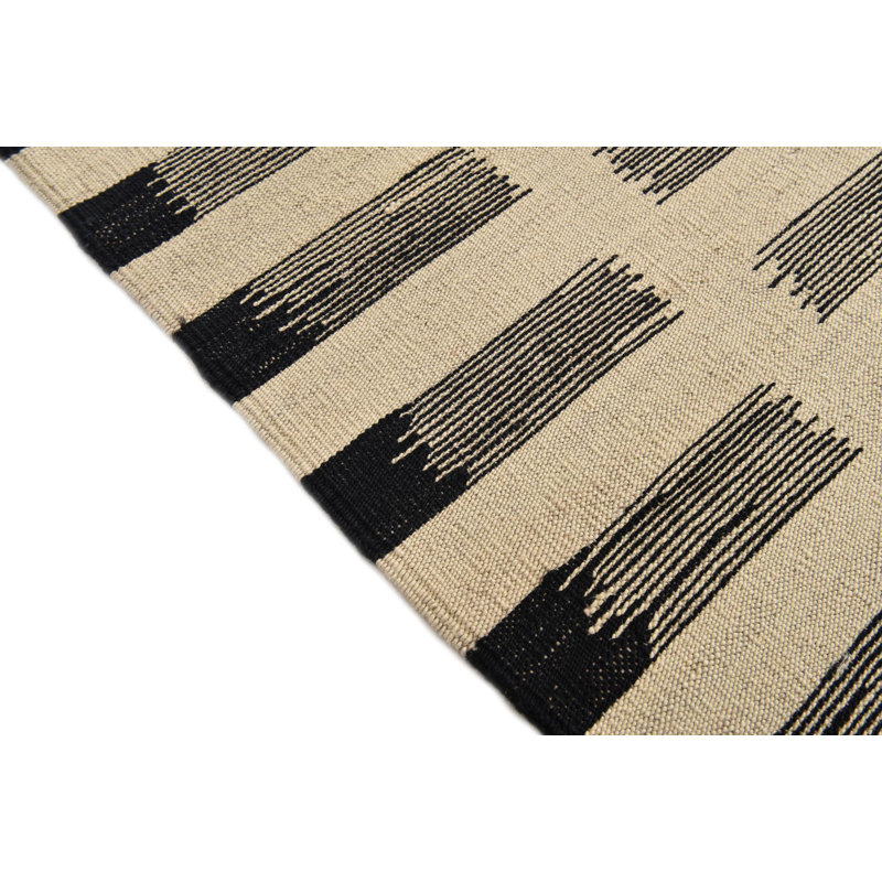 Tapis noir et blanc Ousley