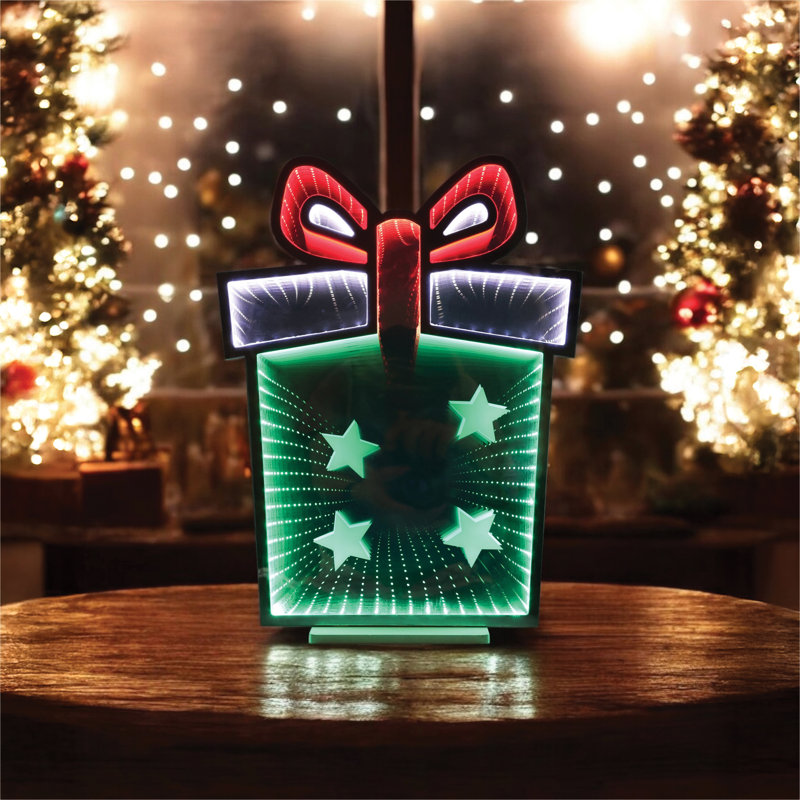 LED Lighted Window Décor