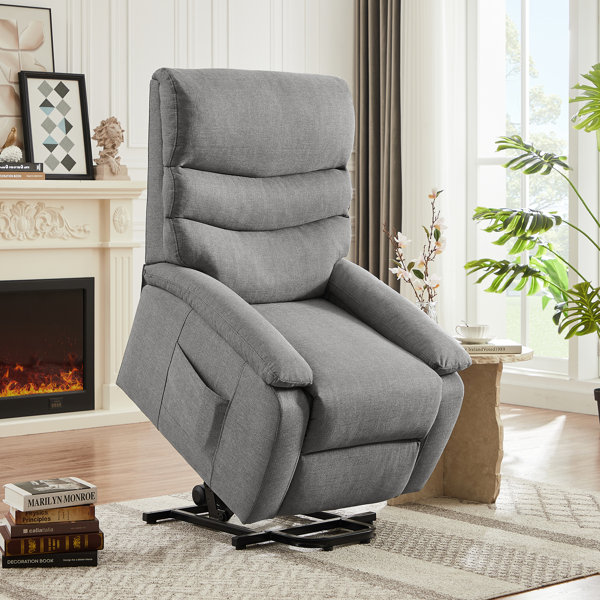 https://assets.wfcdn.com/im/15486794/resize-h600-w600%5Ecompr-r85/2368/236881272/Power+Reclining+Heated+Massage+Chair.jpg