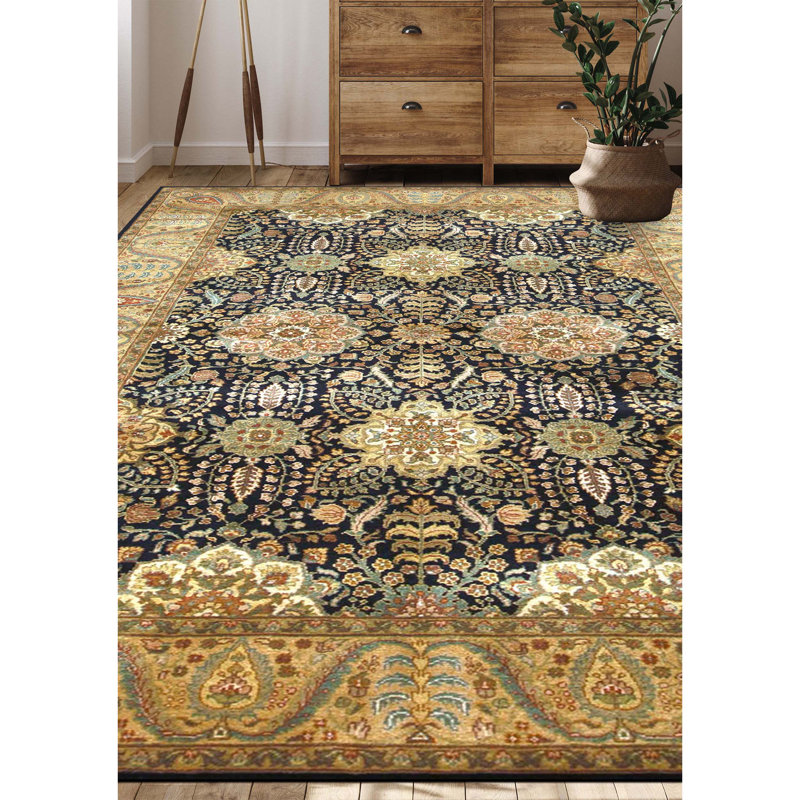 Hand Knotted Wool Oriental Area Rug in Black And Gold
