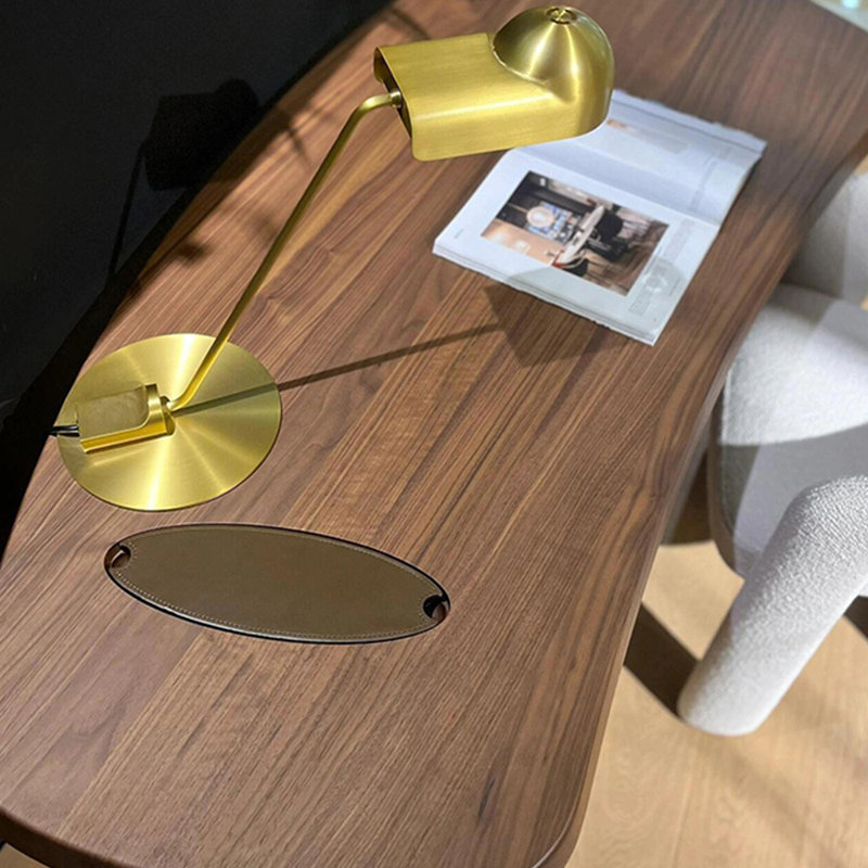Bureau courbé de style européen