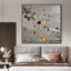 Très grand art mural imprimé - Branche florale flottante avec des pétales dispersés sur fond gris doux «pour le salon ou la chambre à coucher -« Assemblage requis du cadre (cadre non fini) »