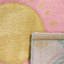 Tapis coloré pour enfants pour chambre de fille avec des arcs-en-ciel et des nuages en rose-75299083