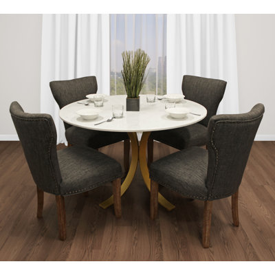 Ensemble repas pour 4 personnes Aryhanna