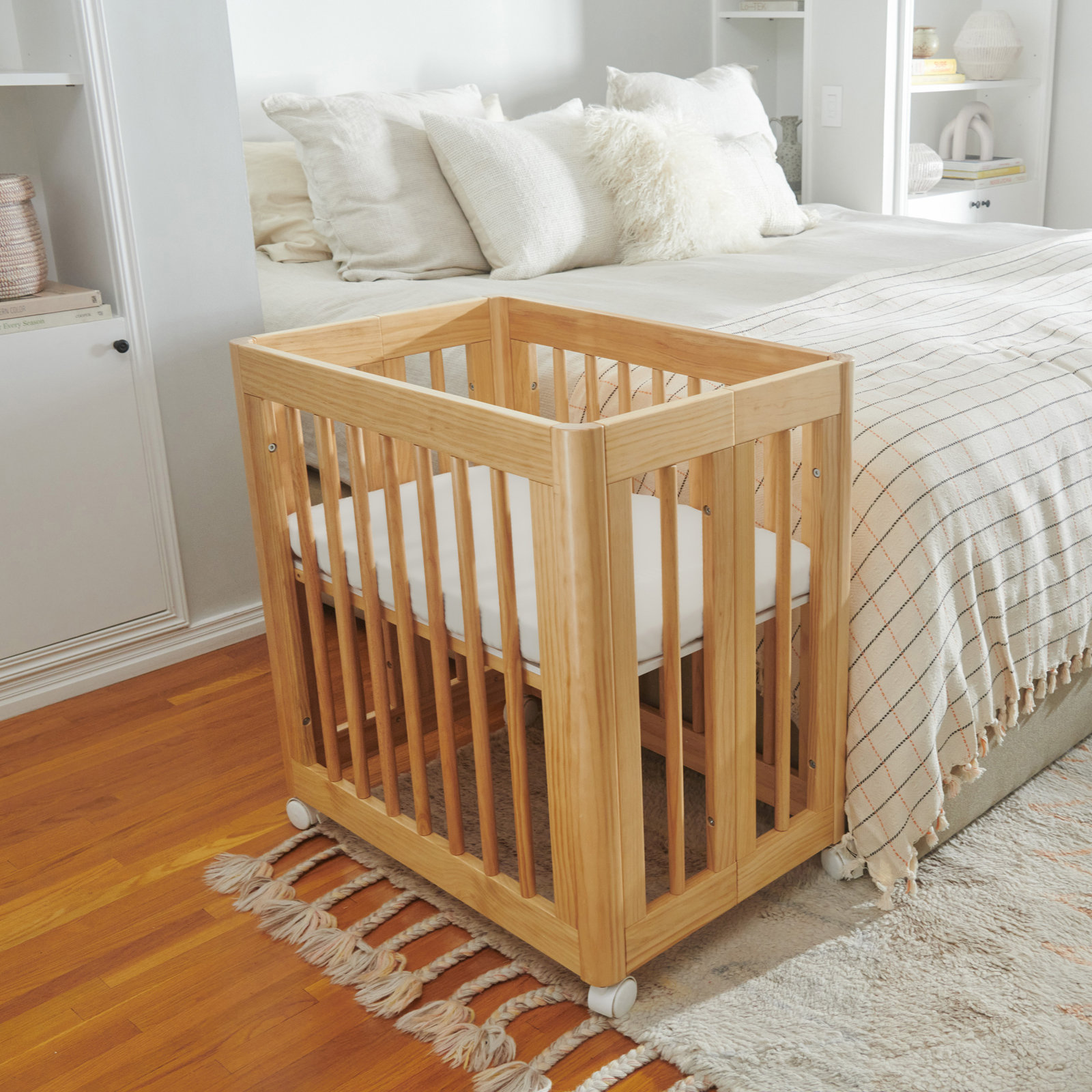 Plain White Bassinet Sheet