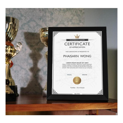 8.5X11 Picture Frames Set Of 3, Made Of Real High Definition Glass And Solid Frame To Display Certificate Or Pictures 8.5X11,To Wall And Tabletop Mounting, Black. (8.5X11'')