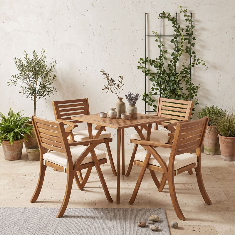 Ensemble de salle à manger 5 pièces en bois d'acacia avec quatre fauteuils rembourrés résistants à l'eau et une table à plateau à lattes
