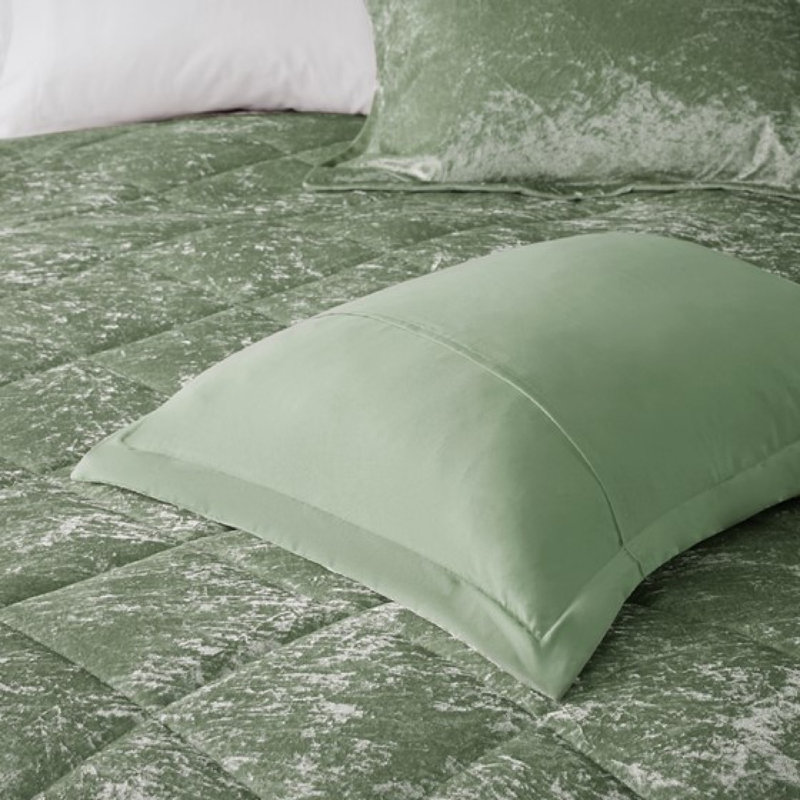 Luxurious Comforter Set Polyester Classic Green Bedroom Cozy Style