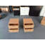 (Ensemble de 2) Table de chevet Mid-Modern avec grille et deux tiroirs