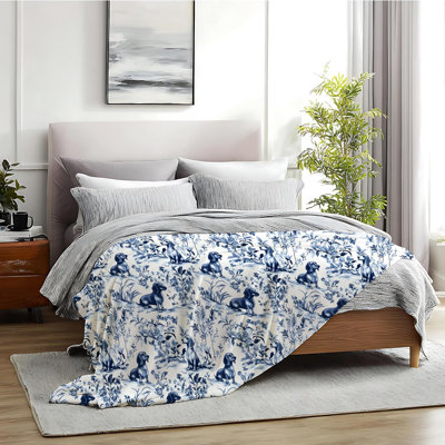 Blue and White Chinoiserie Dachshund Blanket, Vintage French Country Toile Weiner Dog Throw Blanket for Home Bedroom Room Couch Bed Decor, Gifts for Dachshund Lovers, 30x40 Inches