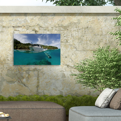 «Andrey Narchuk Dive To Fiji On Canvas» par Andrey Narchuk, reproduction