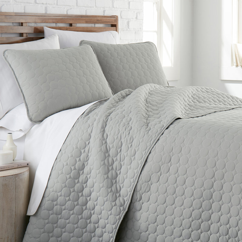Southshore Lightweight Reversible Quilt Set, Full/Queen Quilt + 2 Standard Shams, Steel Grey