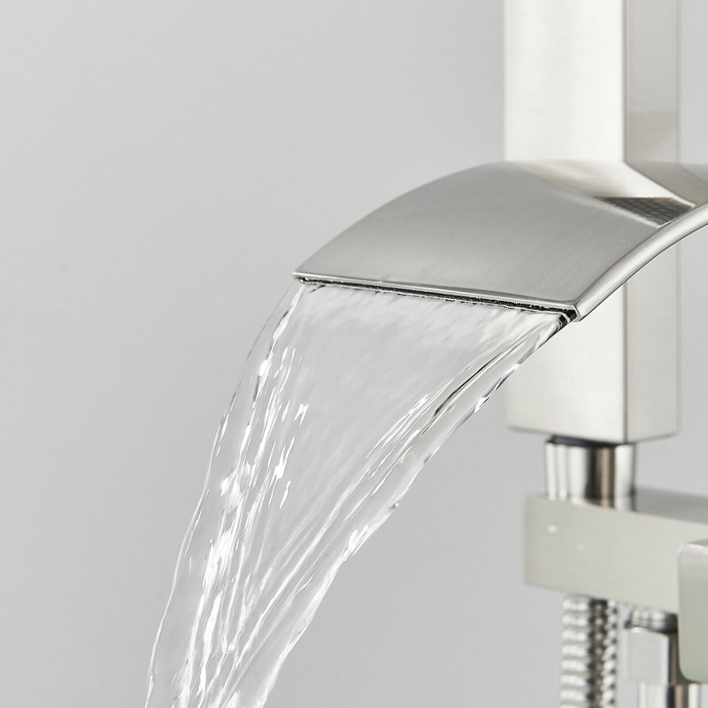 Bec de baignoire au sol avec douchette, Nickel brossé