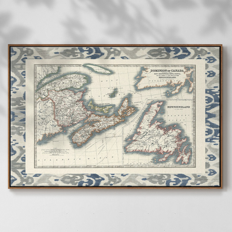Carte du Canada bordée, H 27 po x l 41 po x P 2 po, Noyer